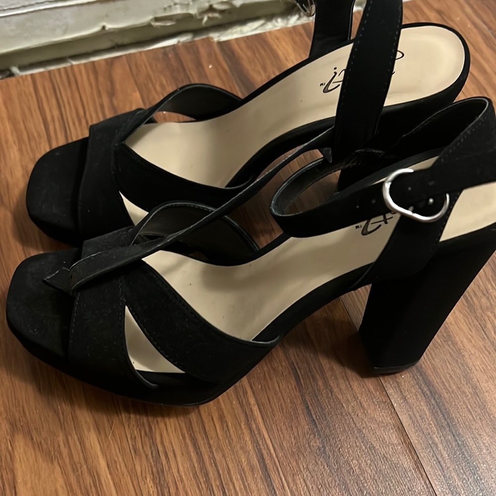 Sandalias